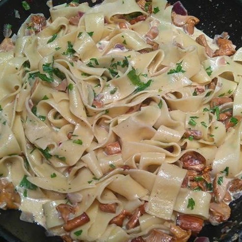 Паста с лисичками и сливочным соусом