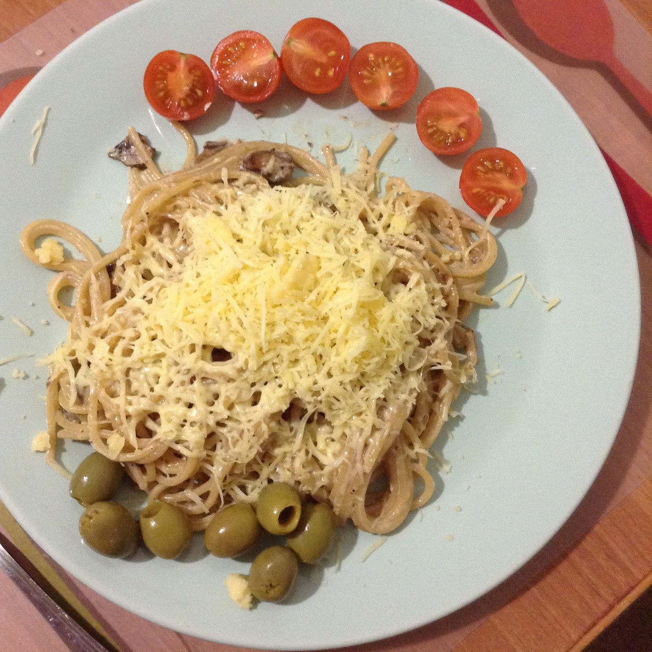 Паста с лисичками и тимьяном в сливочном соусе