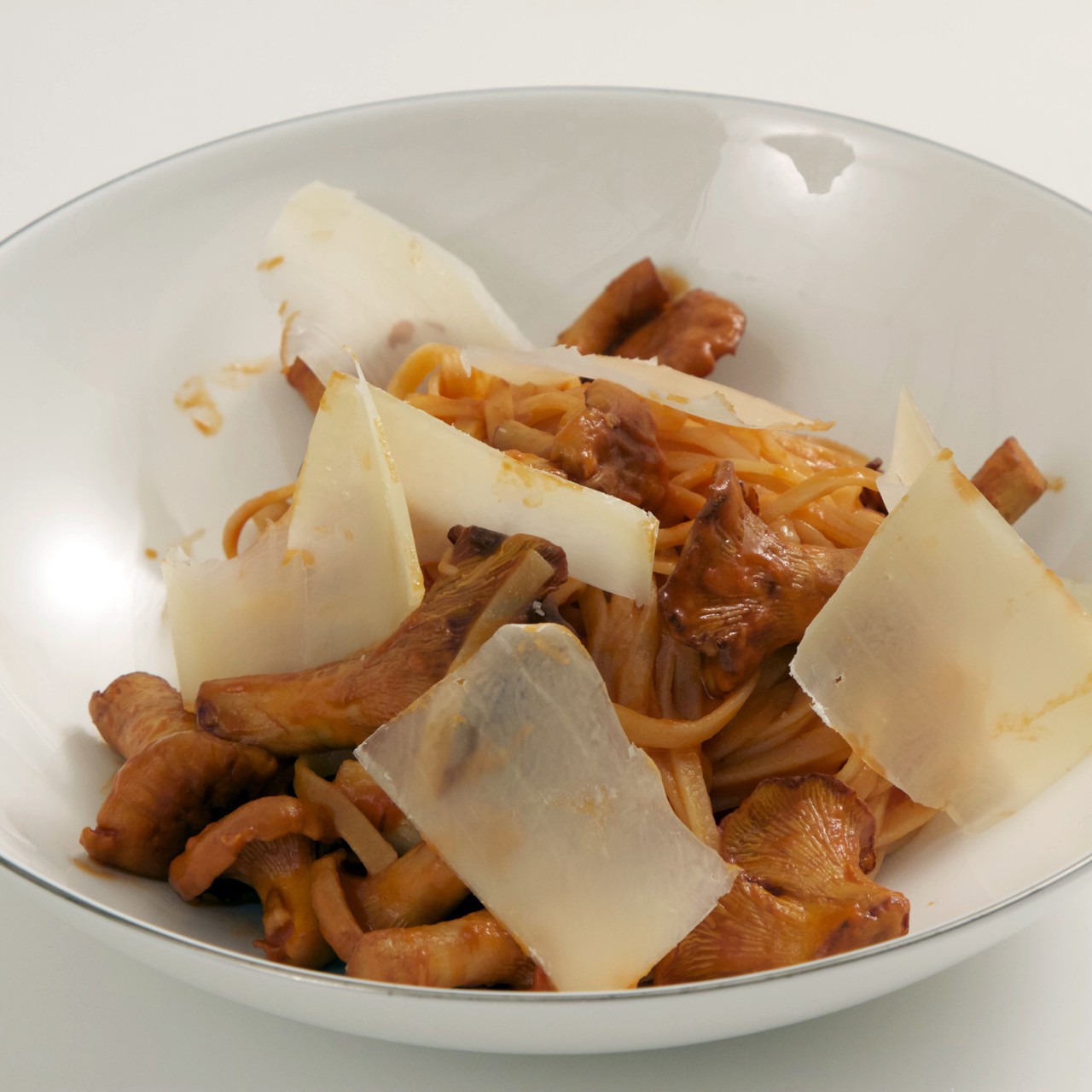 Паста с лисичками