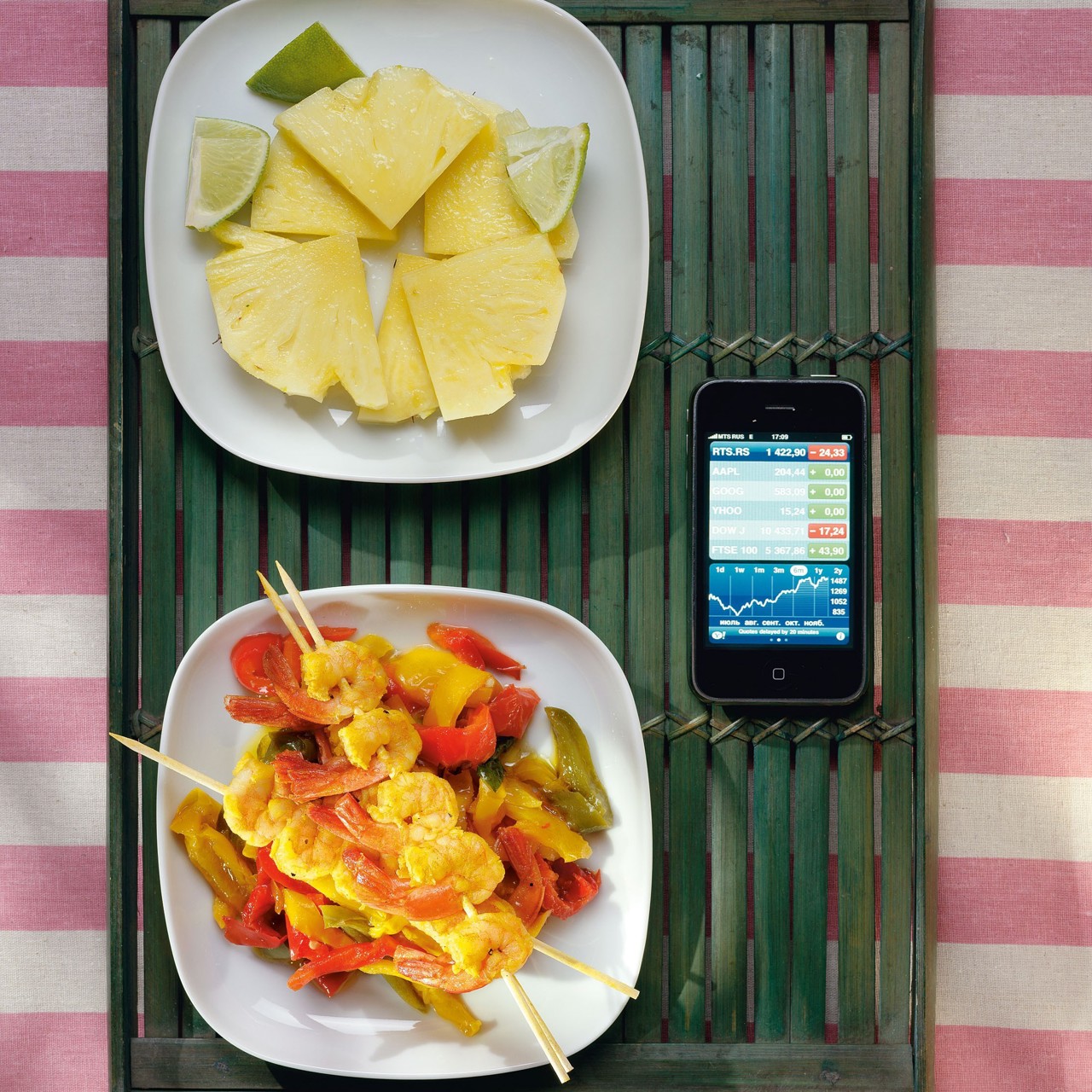 Перцы в соусе из бальзамического уксуса и базилика