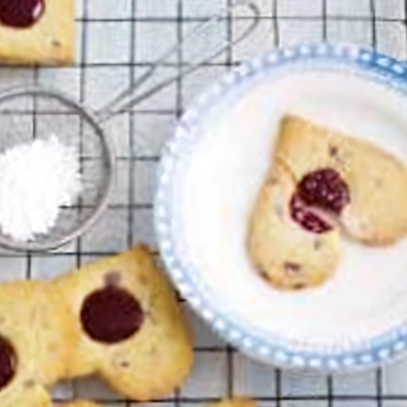 Песочные валентинки с вишней