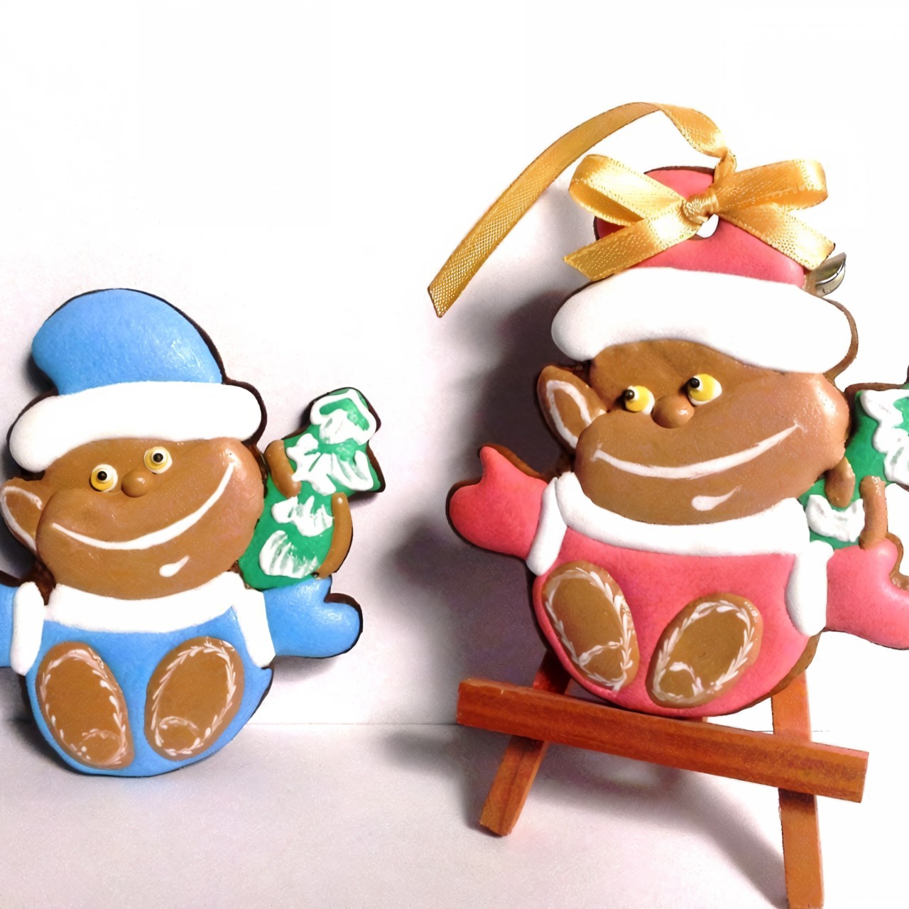 Песочное печенье с сахарной глазурью с праздничной раскраской