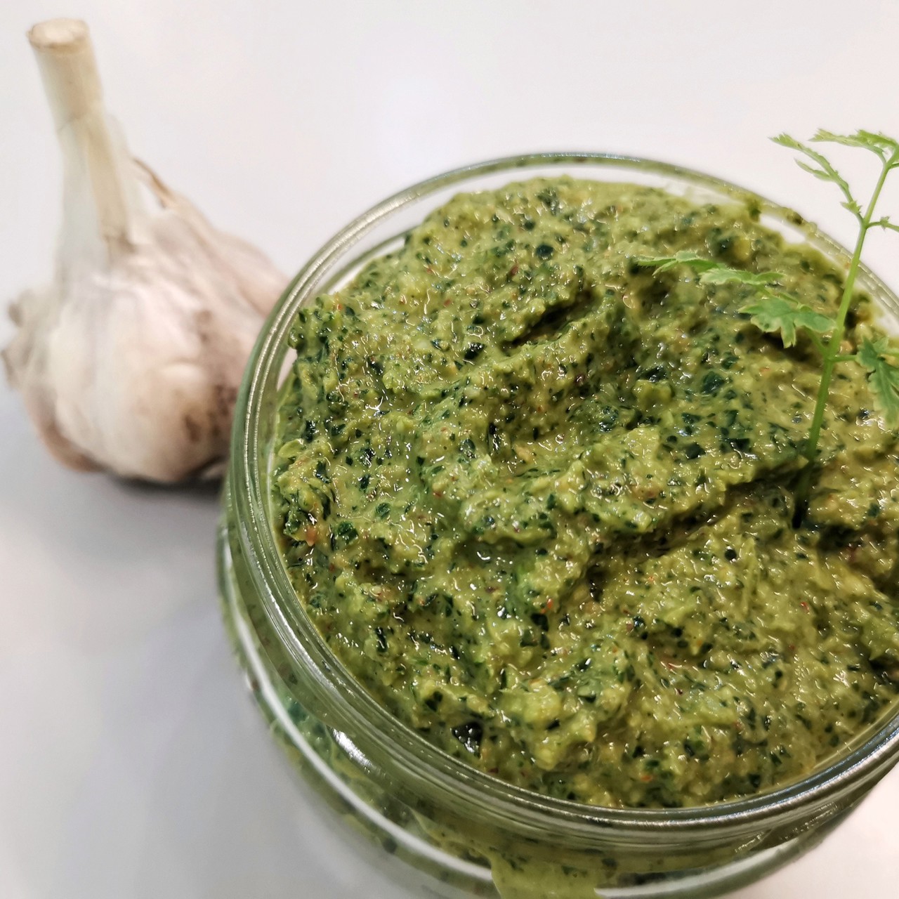 Песто из кейла и руколы