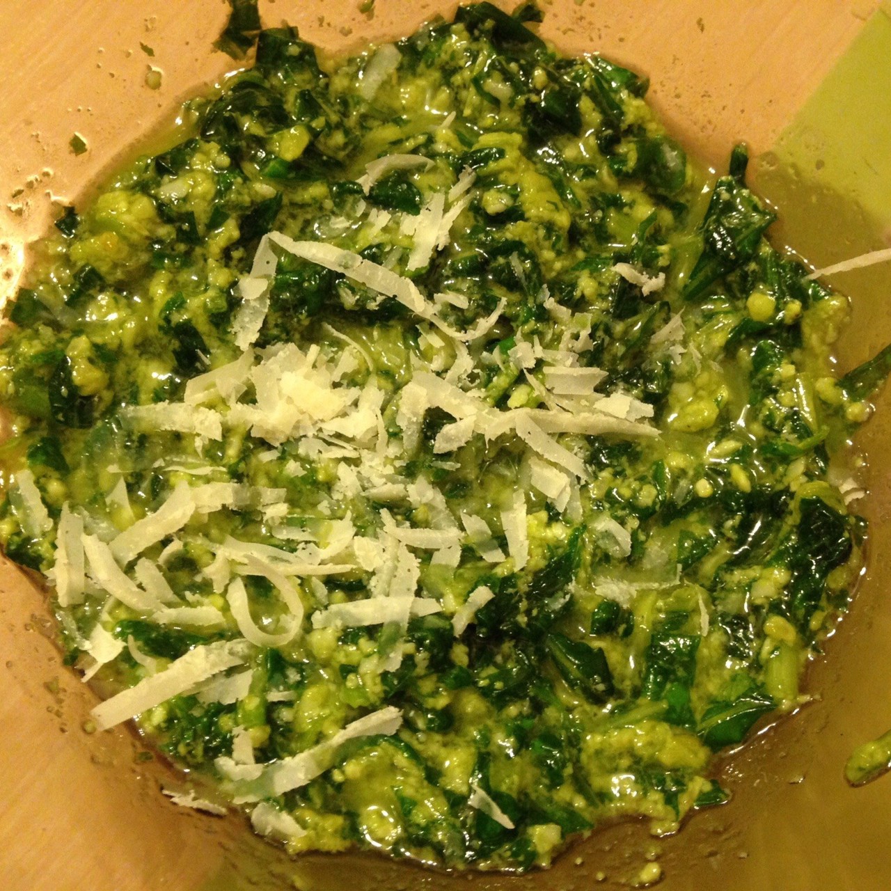 Песто по-генуэзски (pesto alla genovese)