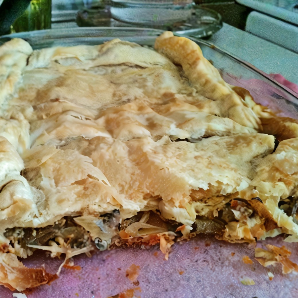 Пирог с грибами, сметаной и сыром