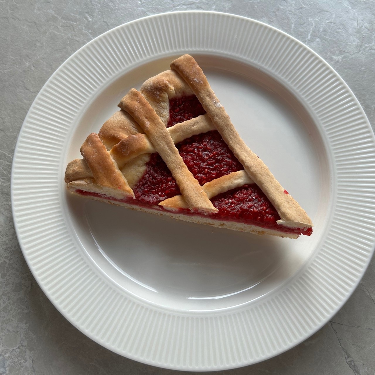 Пирог с малиной