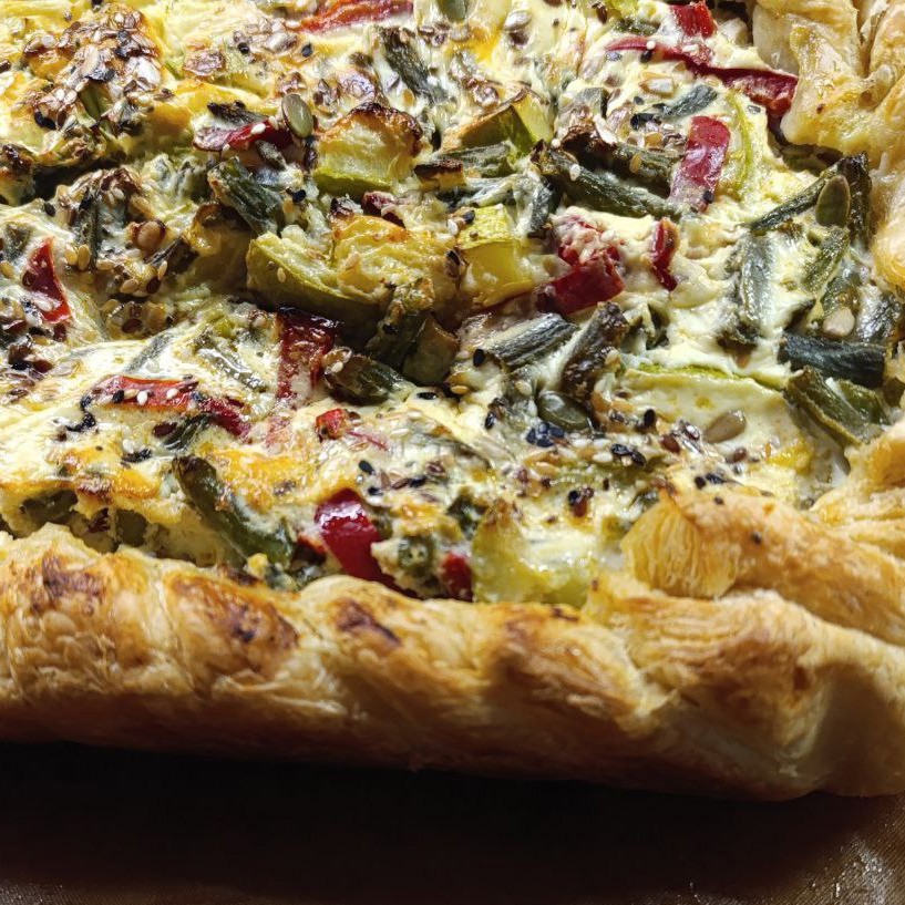 Пирог из слоеного теста