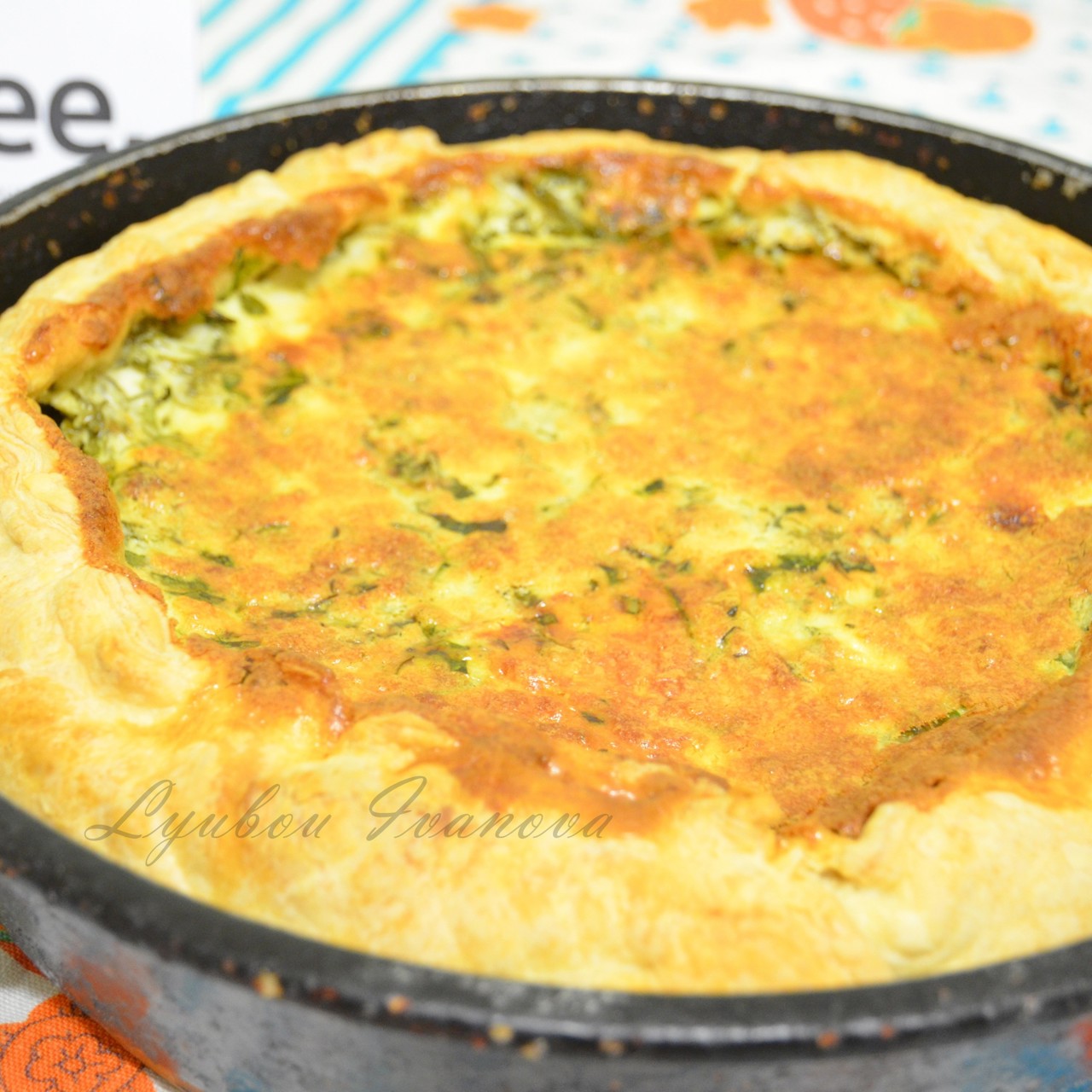 Пирог с зеленью и творогом