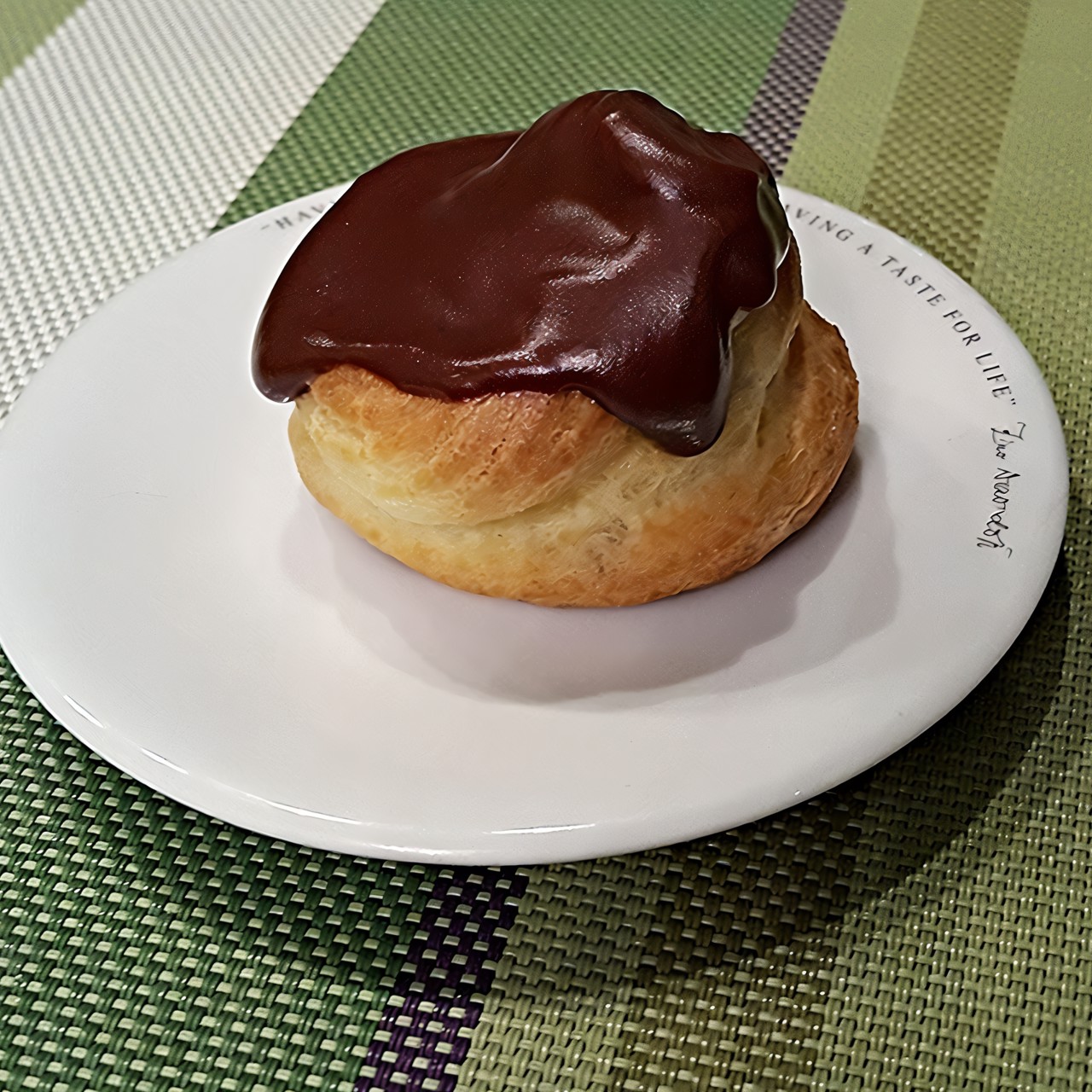 Профитроли с заварным кремом