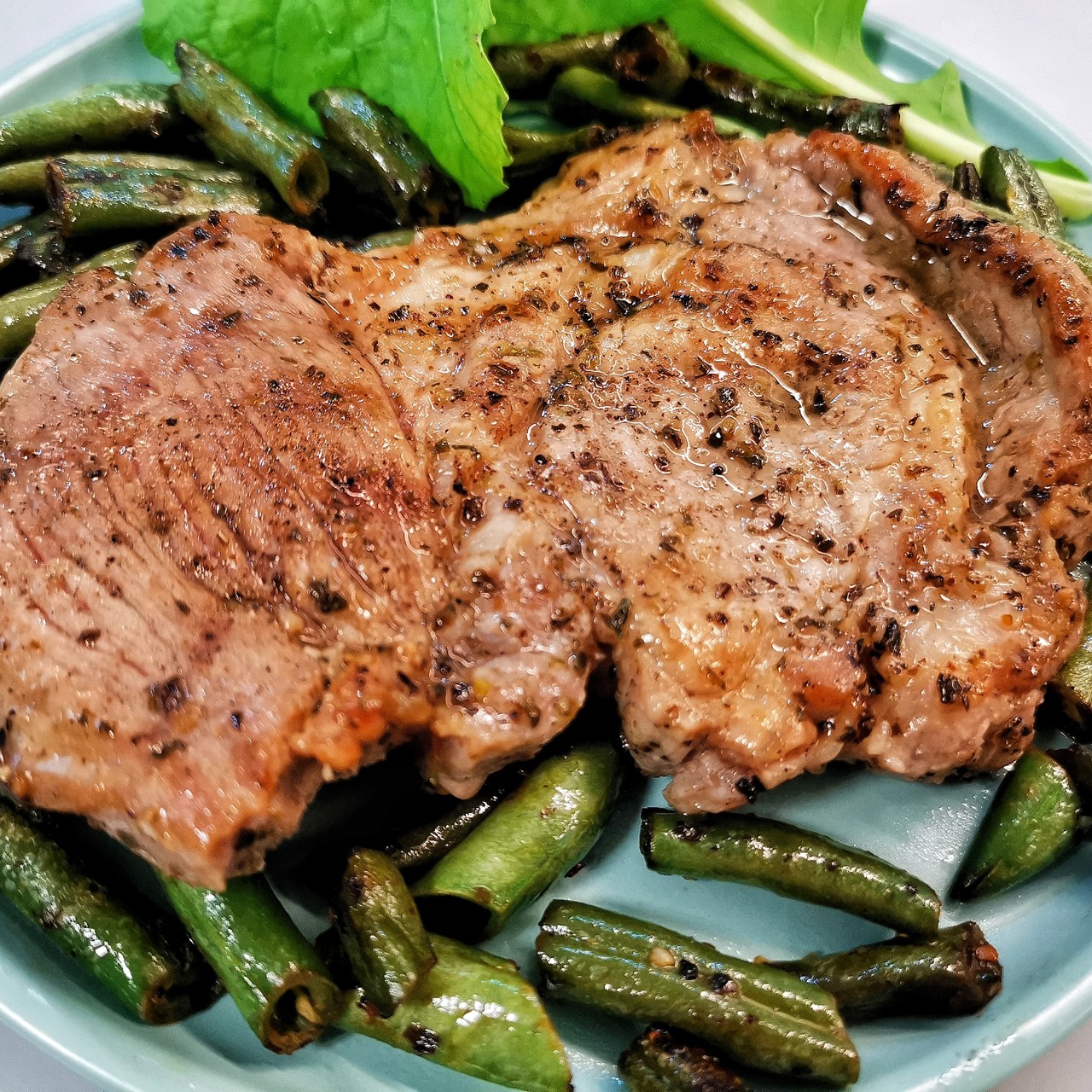 Пряный свиной стейк