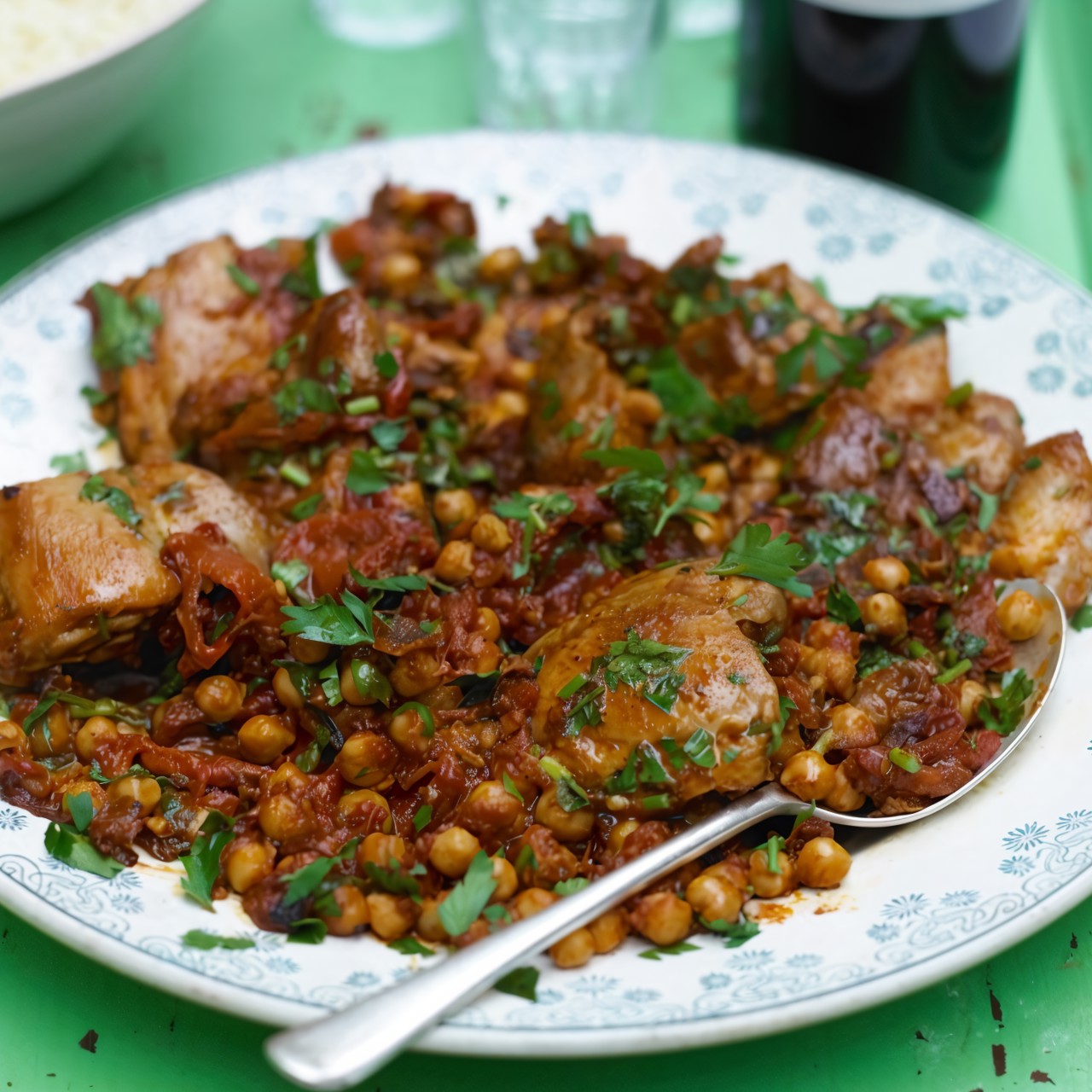 Рагу из индейки в испанском стиле