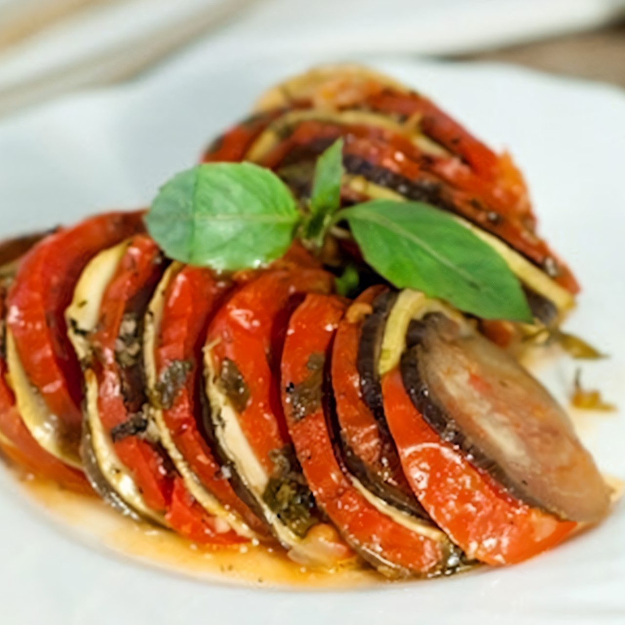 Рататуй с тимьяном и розмарином