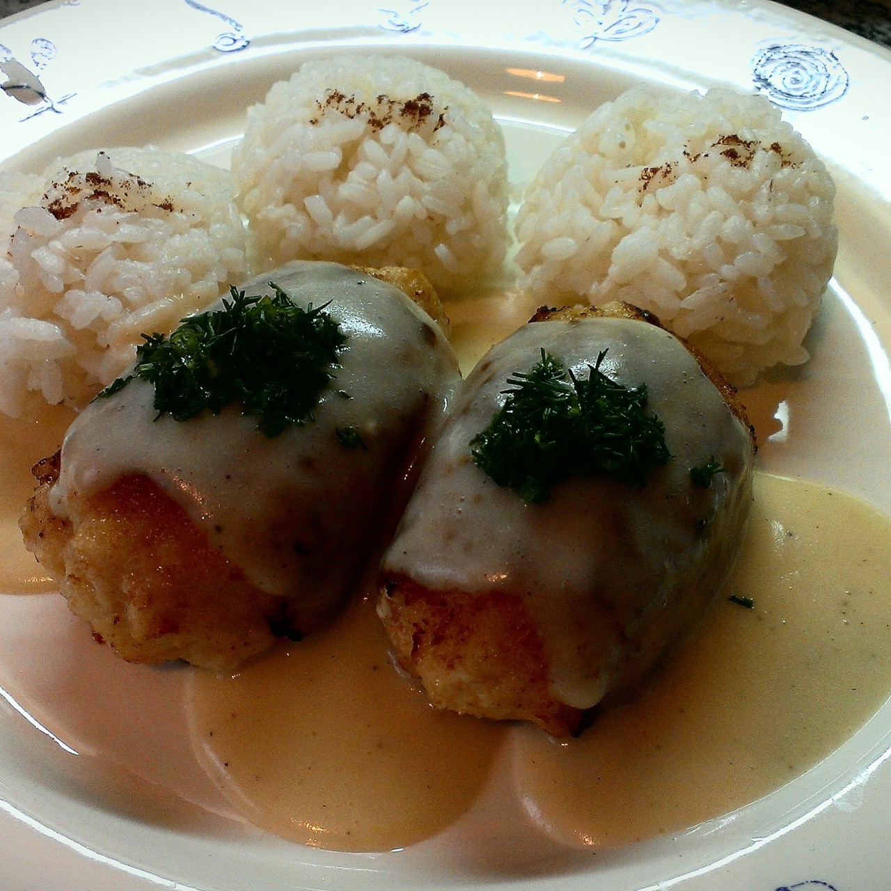 Рыбные котлеты по-русски из трески с капустой и салом