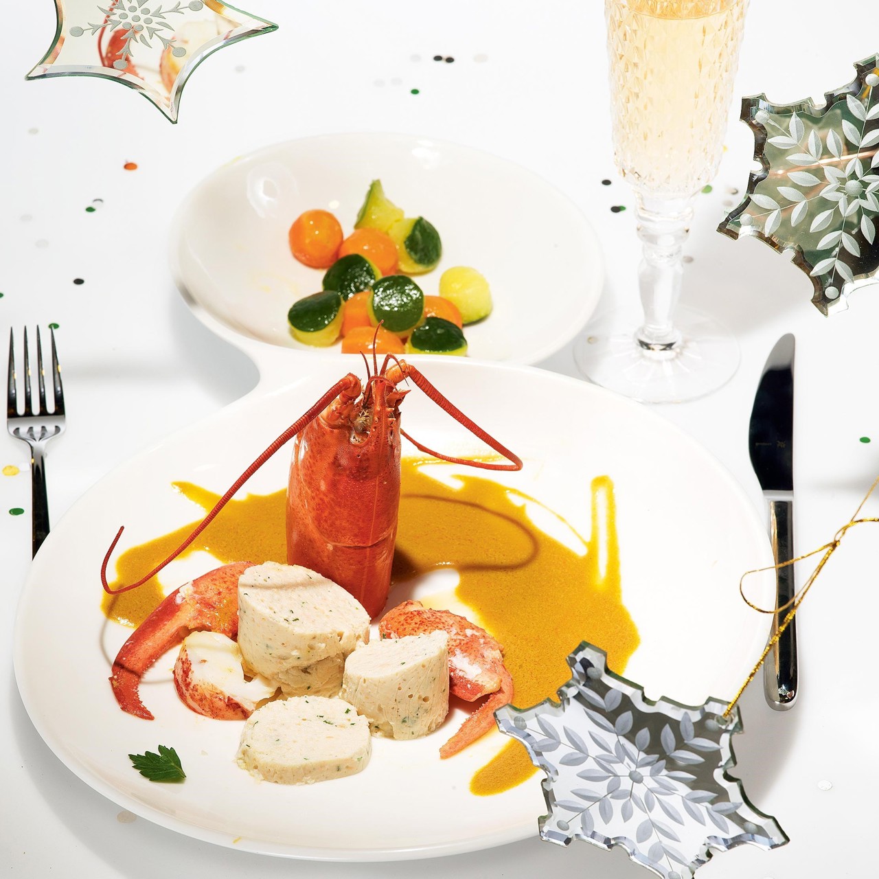 Рыбный мусс с мясом и соусом из лобстера