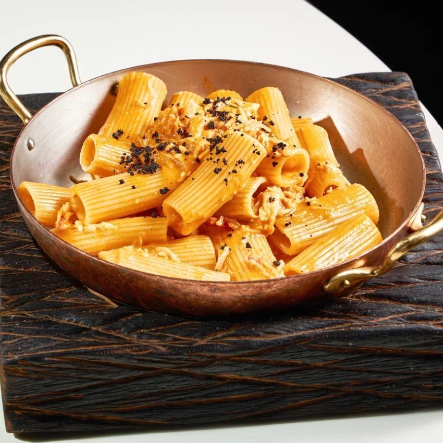 Ригатони с камчатским крабом