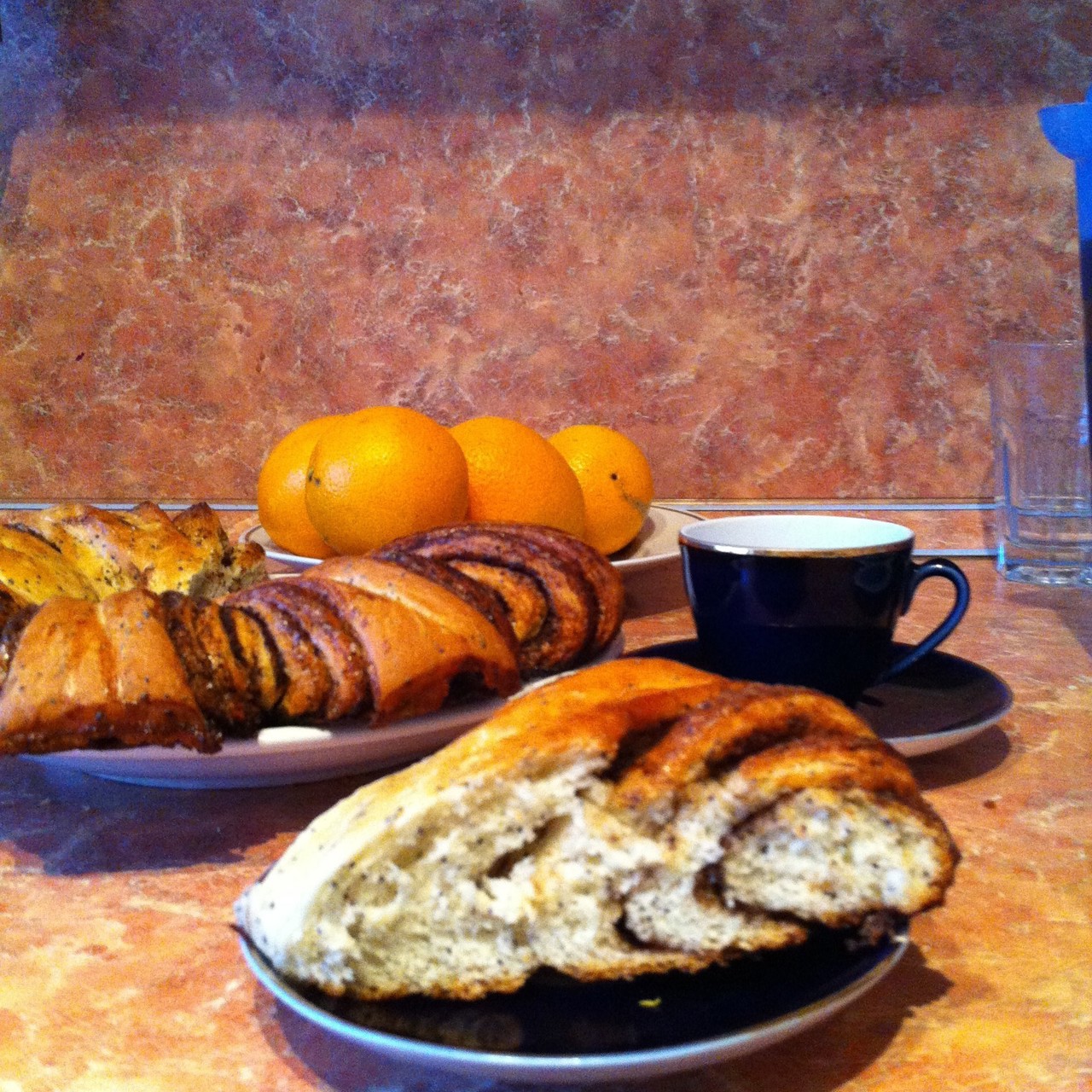 Рулетом с маком