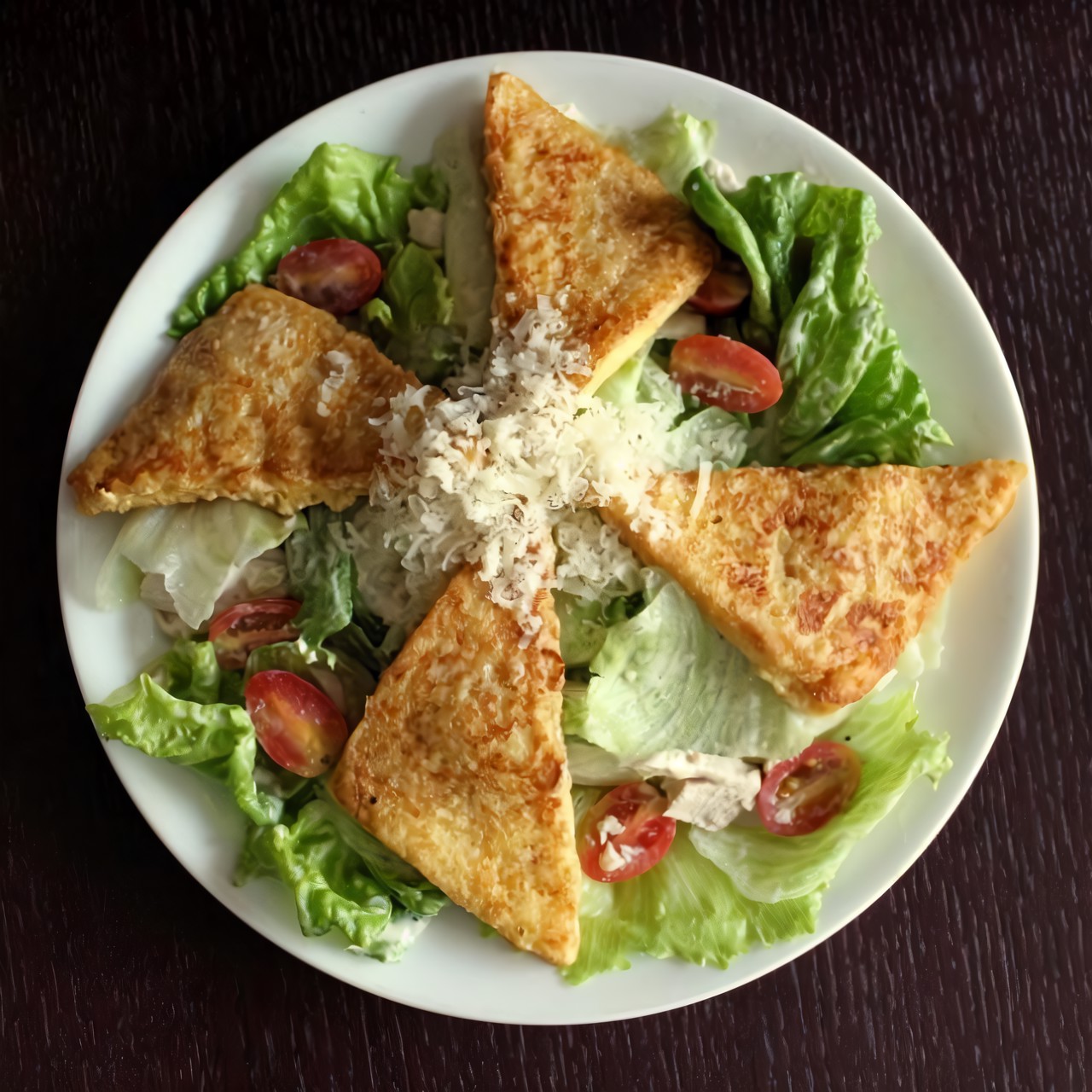 Салат «Цезарь» с французским тостом