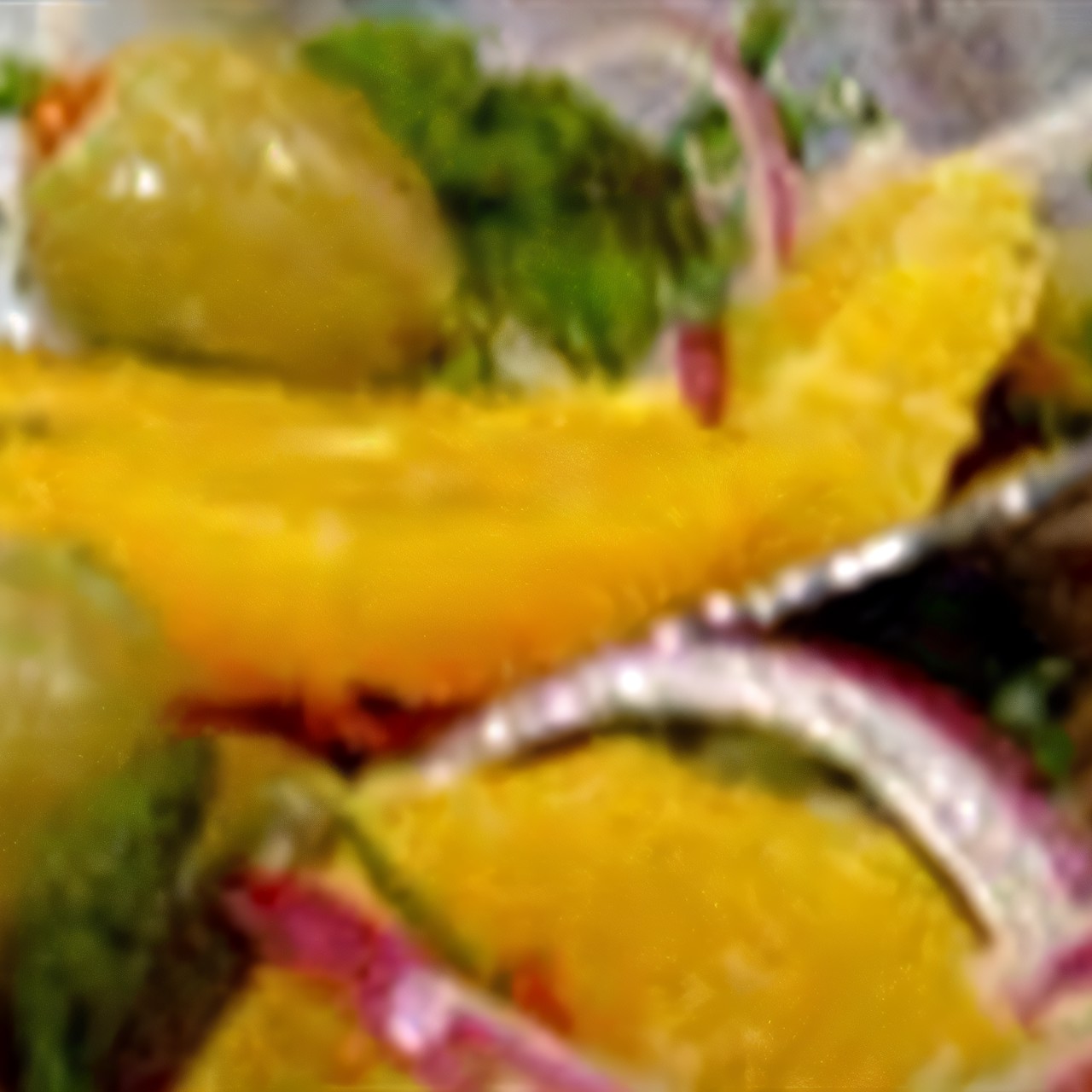 Салат из апельсина с крымским луком