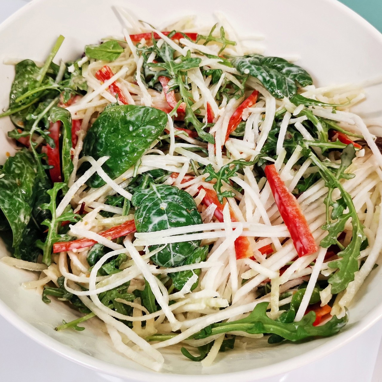 Салат из кольраби