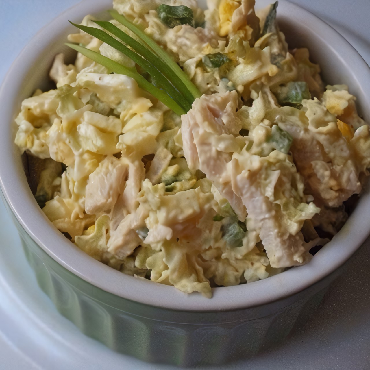 Салат из курицы, ананаса и пекинской капусты