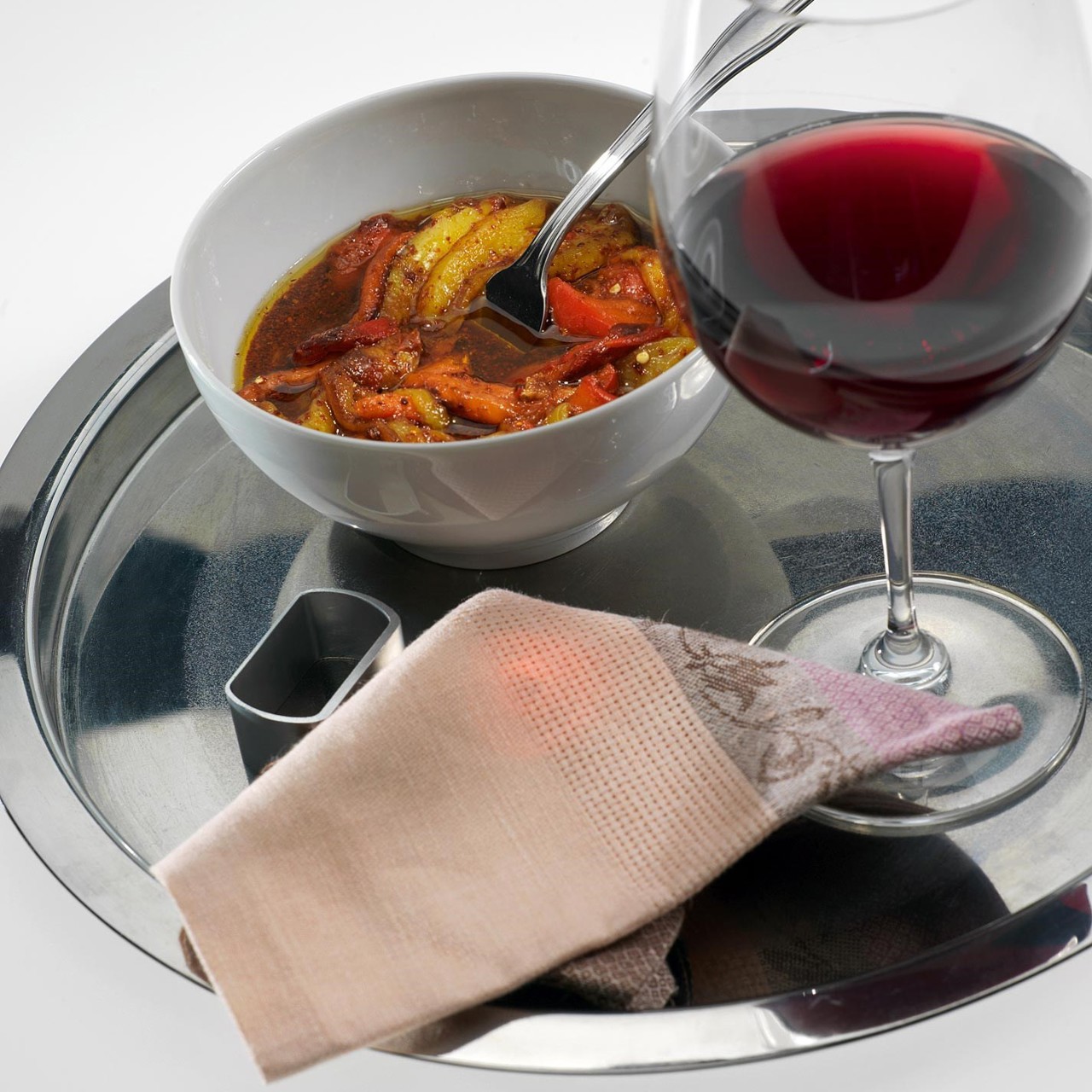 Салат из печеных перцев с бальзамическим уксусом