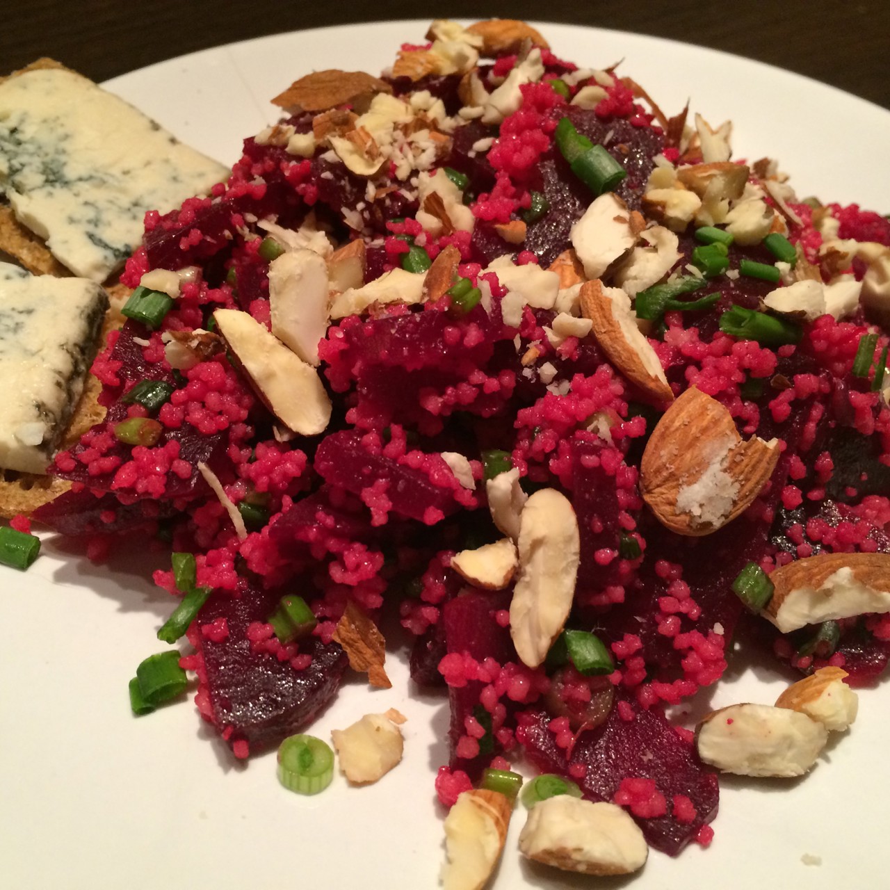 Салат из свеклы и кускуса