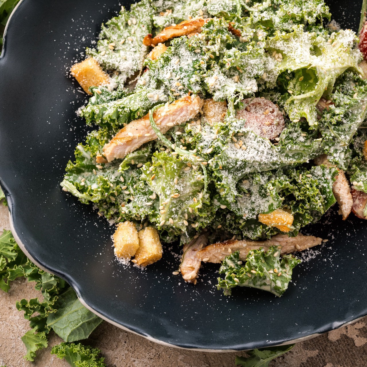 Салат Кейл с индейкой