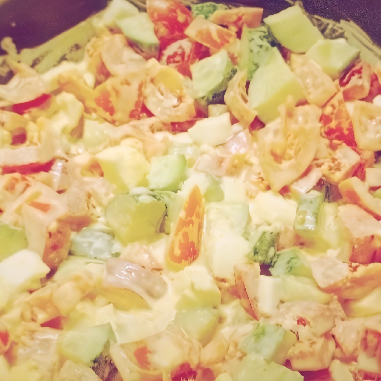 Салат летний с куриными яйцами