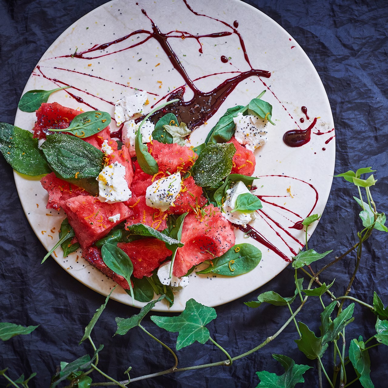 Салат с арбузом и сыром Рикотта