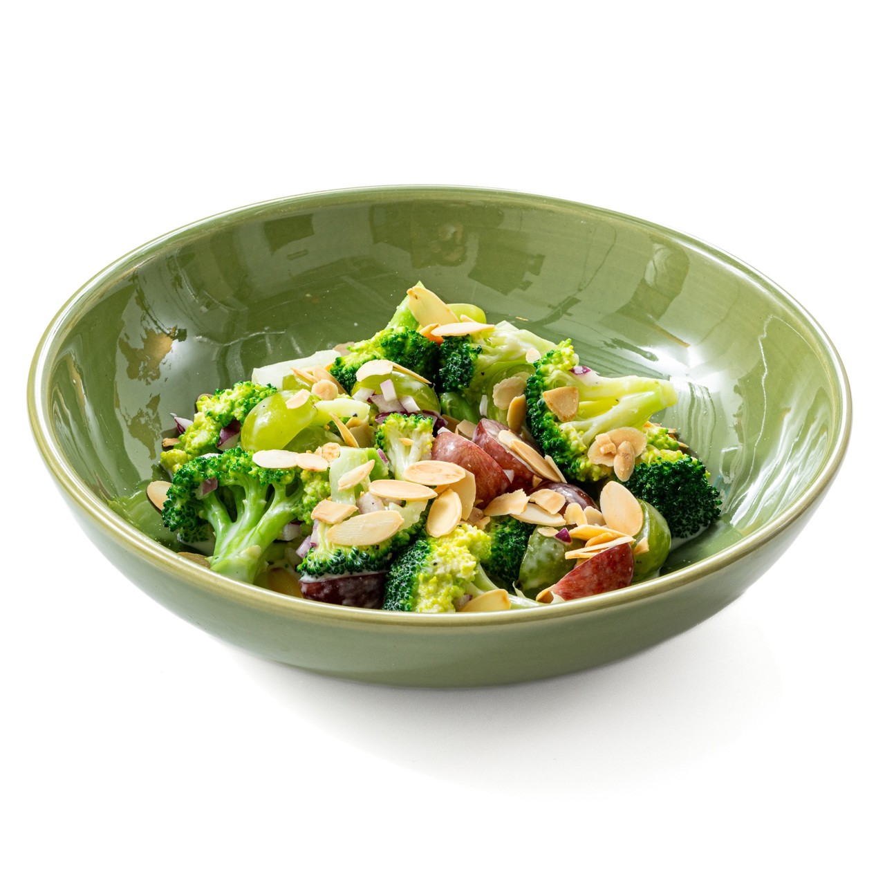 Салат с брокколи и виноградом