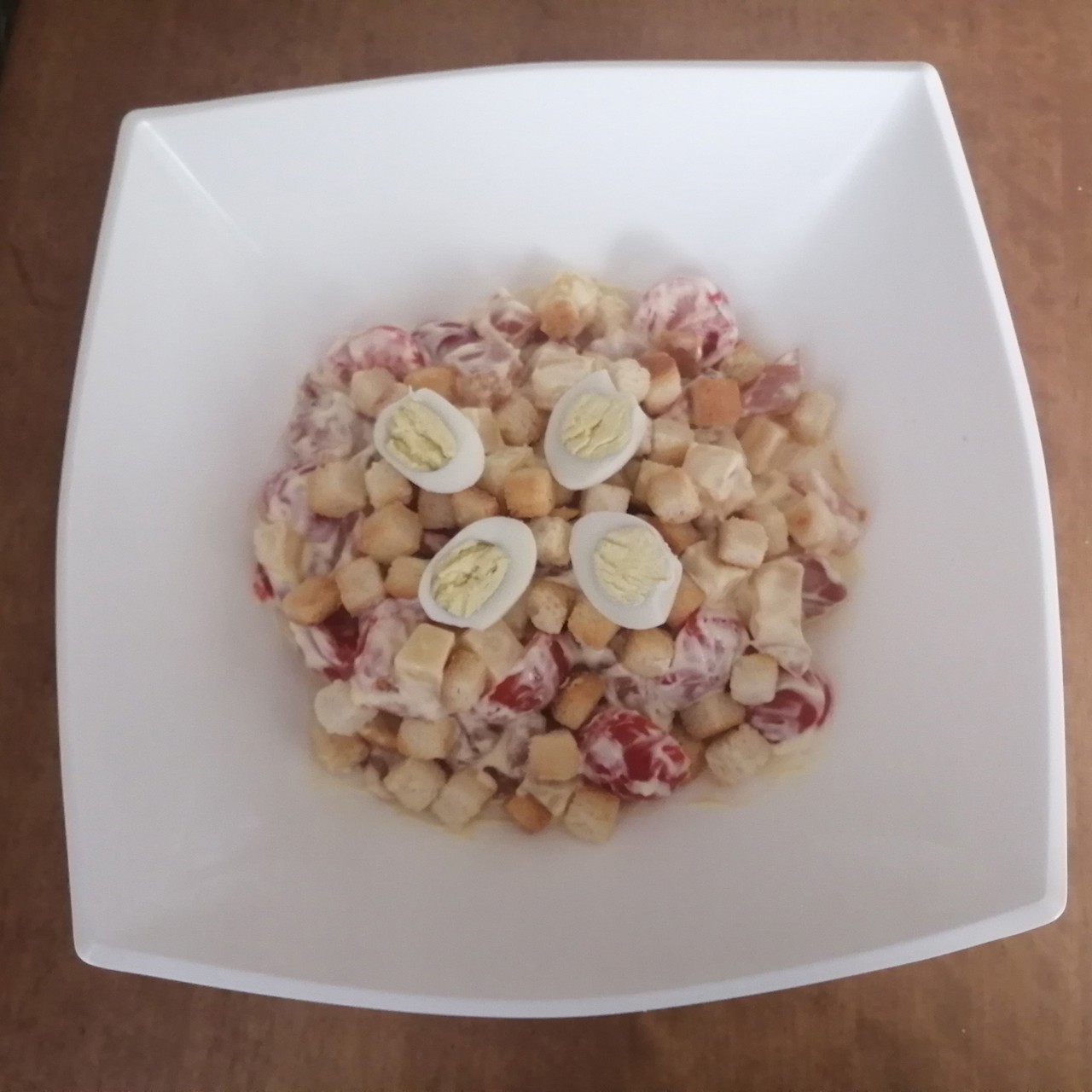 Салат с копченой курицей и пармезаном