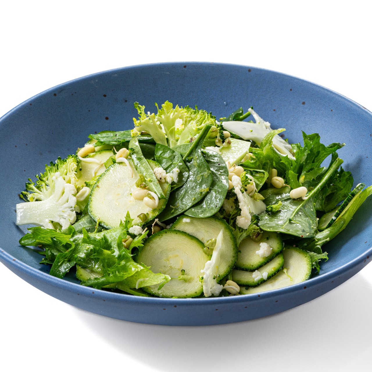 Салат с проростками маша