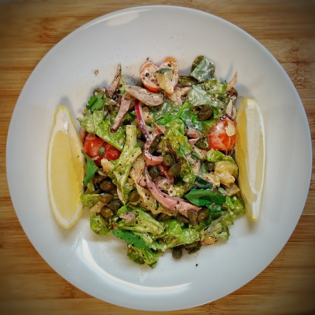 Салат с телячьим сердцем и грибами «Сердцеед»