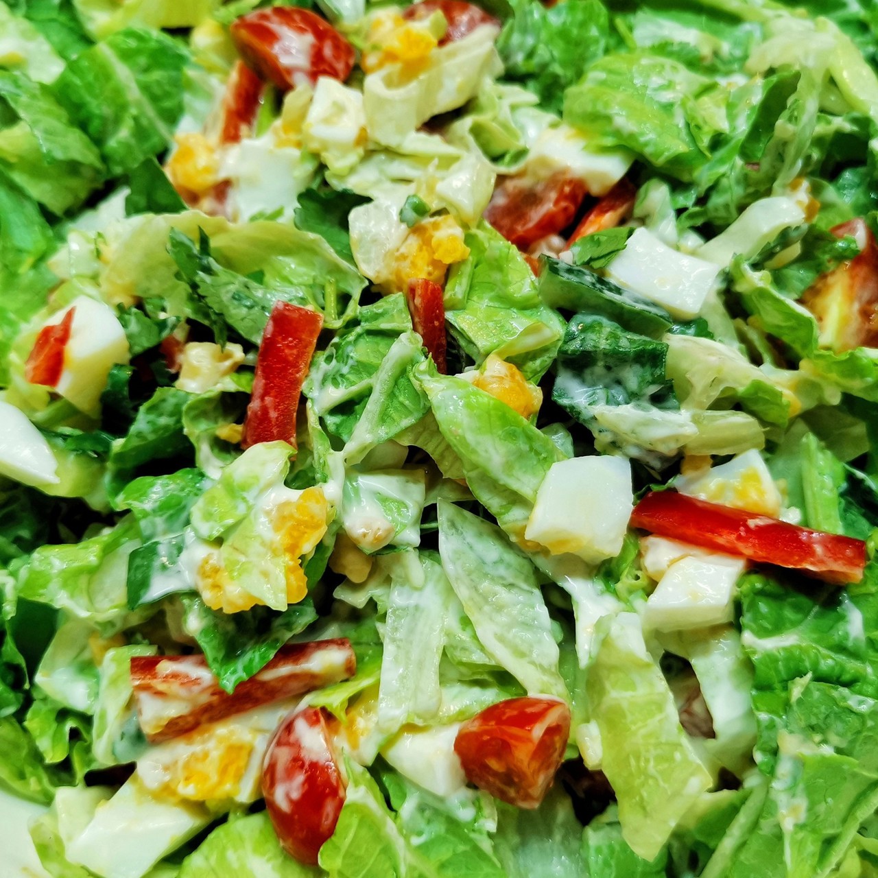 Салат с яйцом