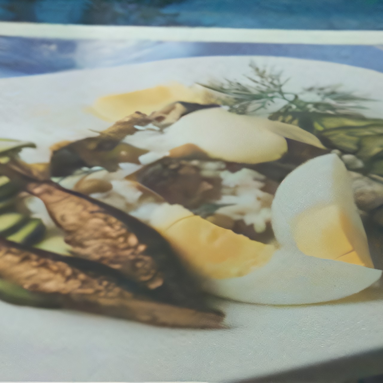 Салат со шпротами «Старая Рига»