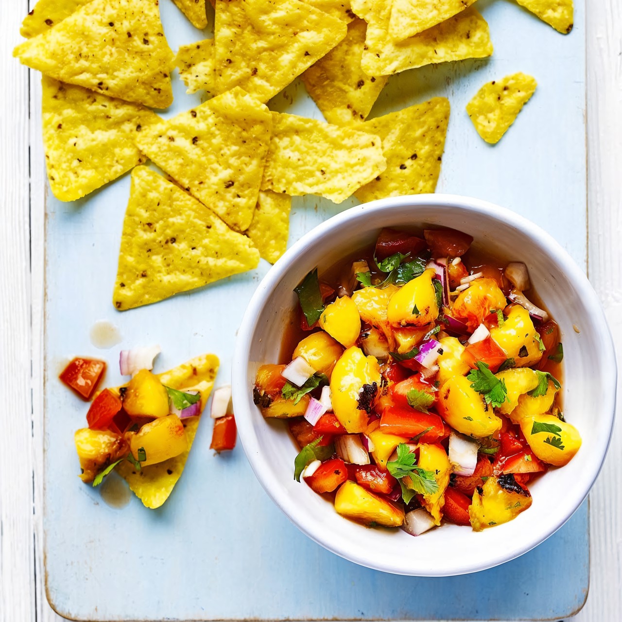 Сальса из персиков на гриле