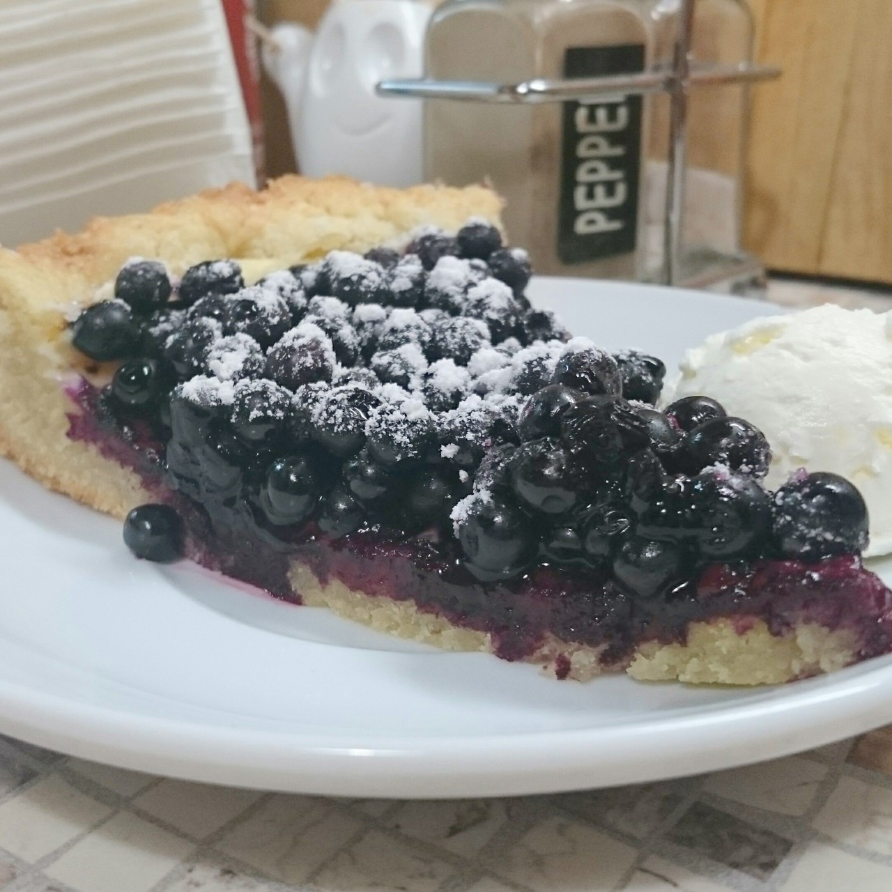 Савойский пирог с черникой