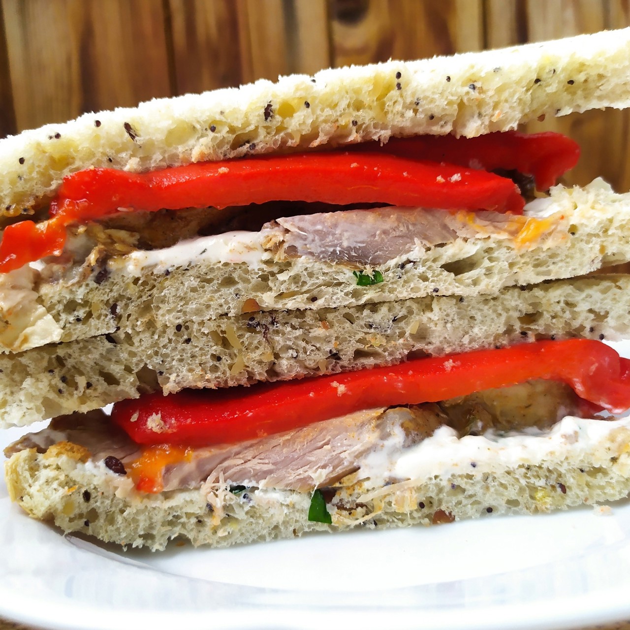 Сэндвич с бужениной и запеченным перцем