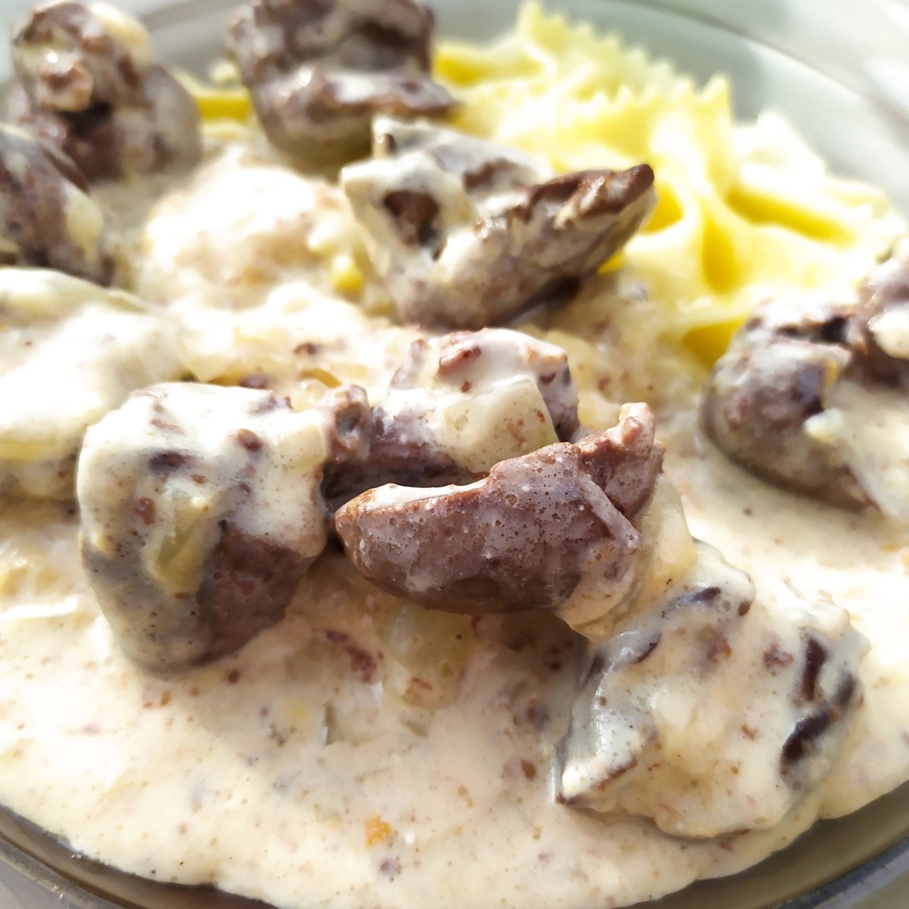 Сердце индейки в сырном соусе