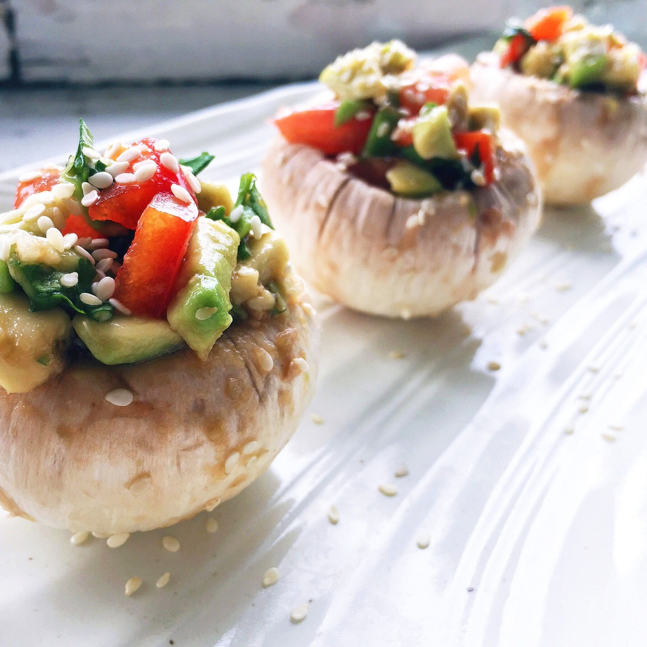 Шампиньоны фаршированные овощами