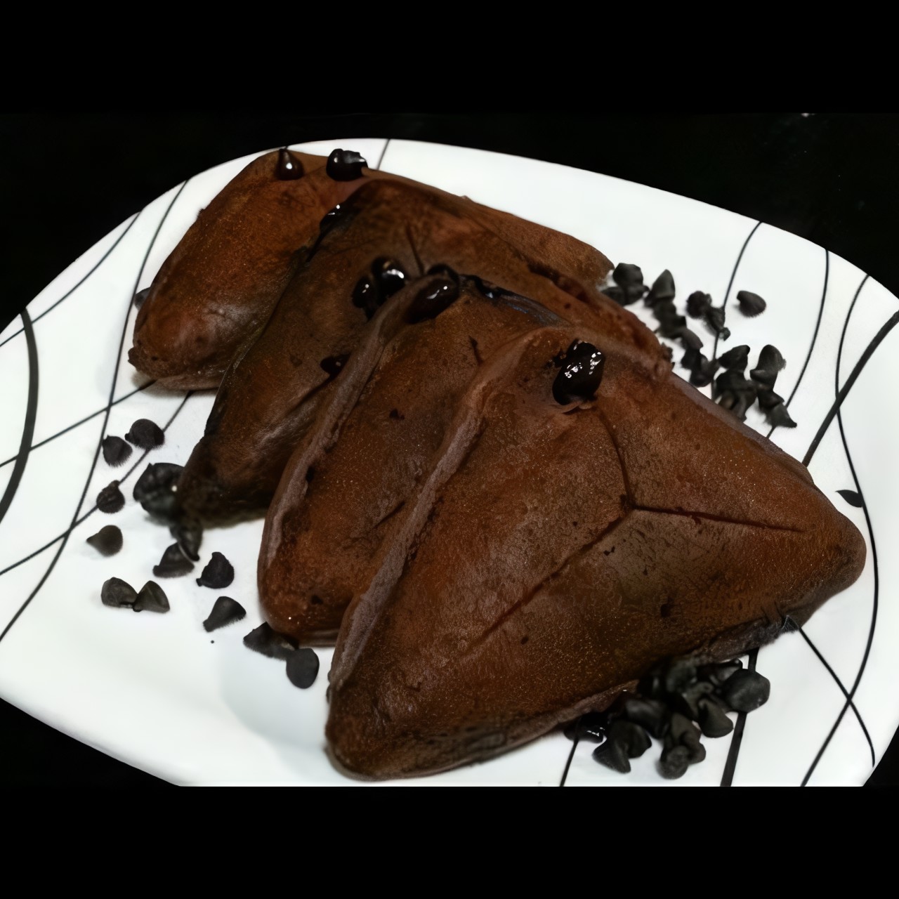 Шоколадные бисквиты в сэндвичнице