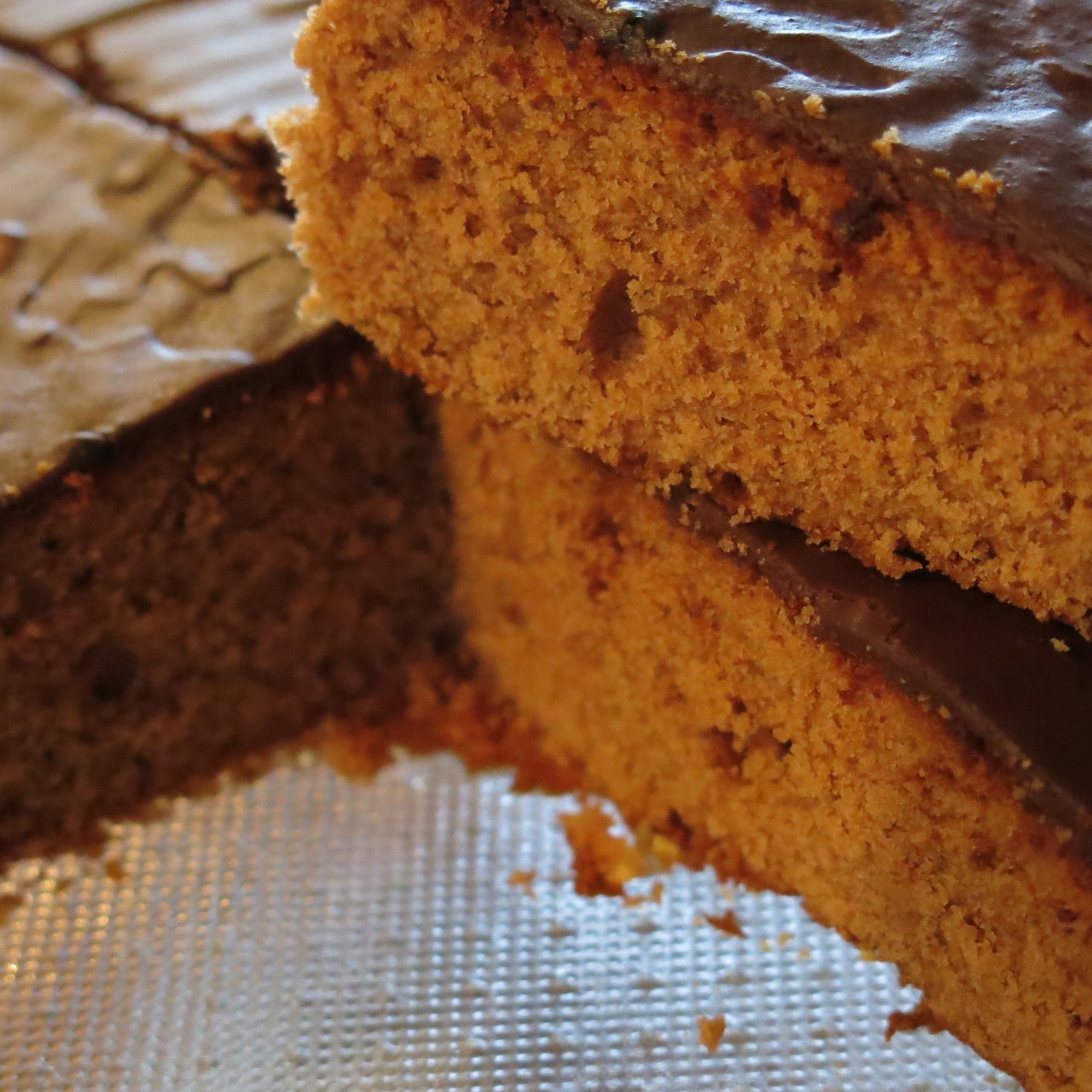 Шоколадный кекс с вишневым соком