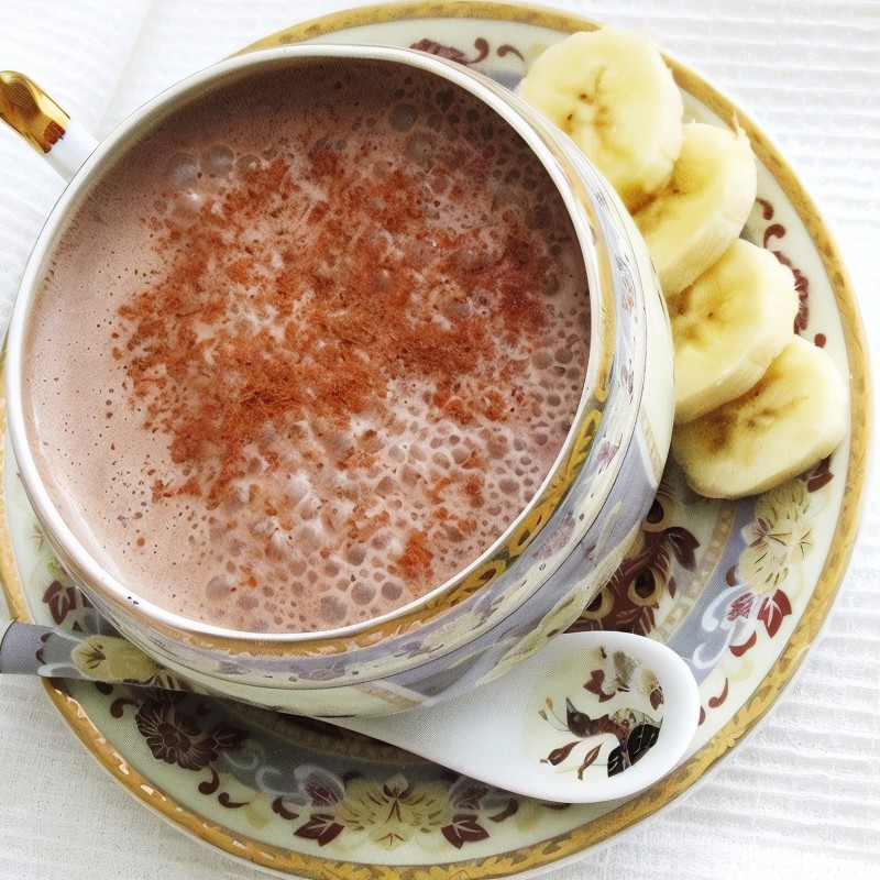 Шоколадно-банановый коктейль с медом