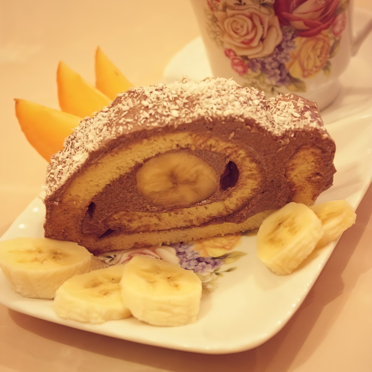 Шоколадно-банановый рулет