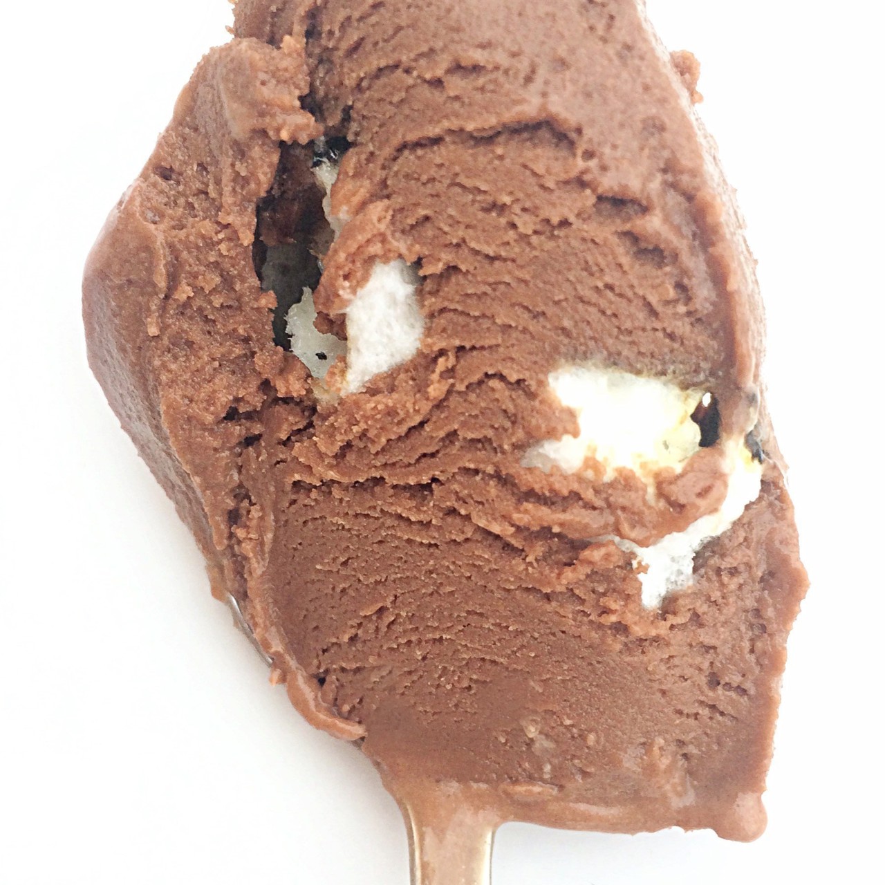 Шоколадное мороженое с опаленными маршмэллоу