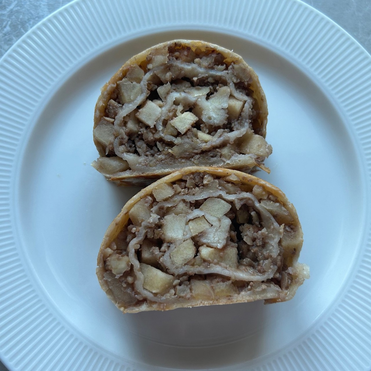 Штрудель с яблоками