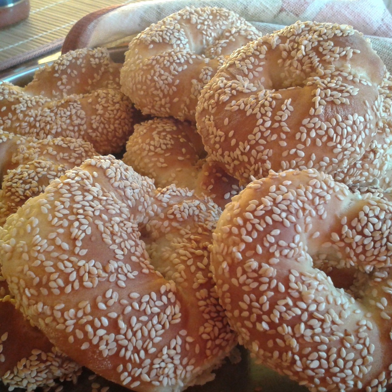 Симит (Турецкий бублик с кунжутной обсыпкой)