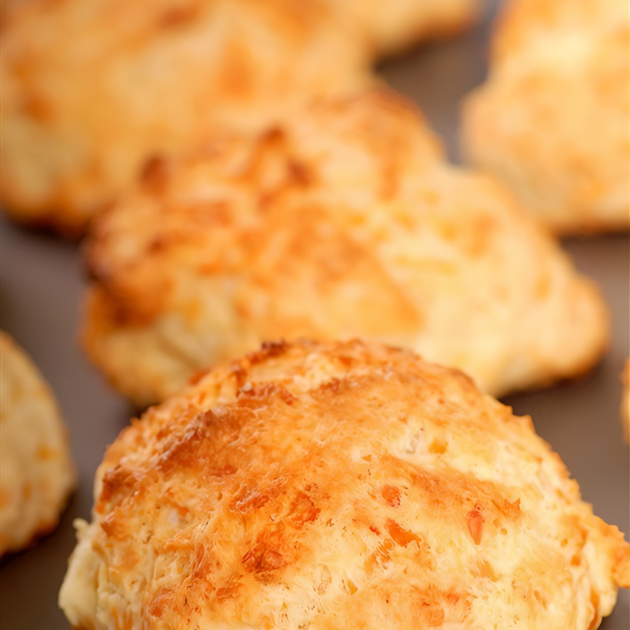 Сырное печенье с лимонной цедрой