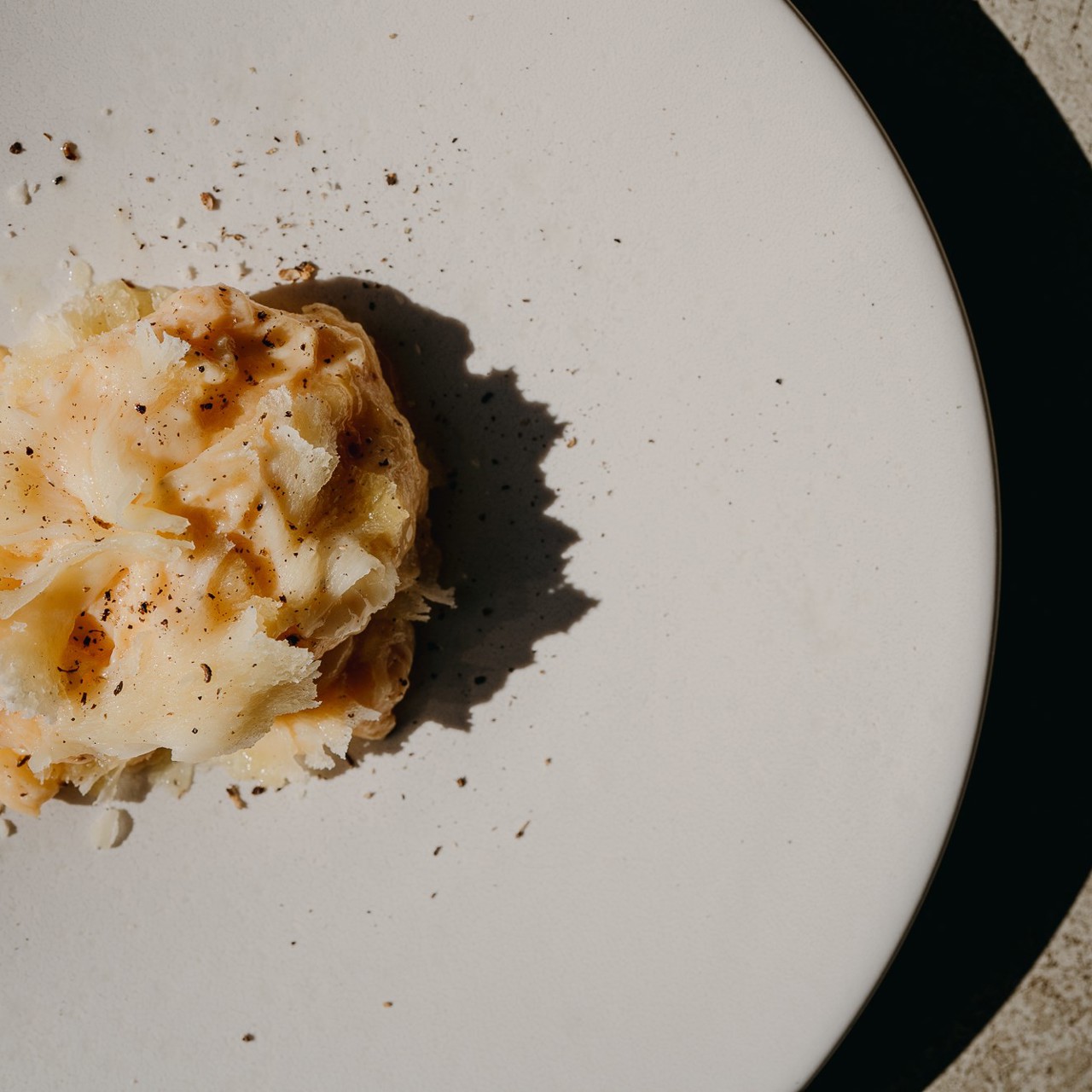 Скрэмбл с сыром тет-де-муан