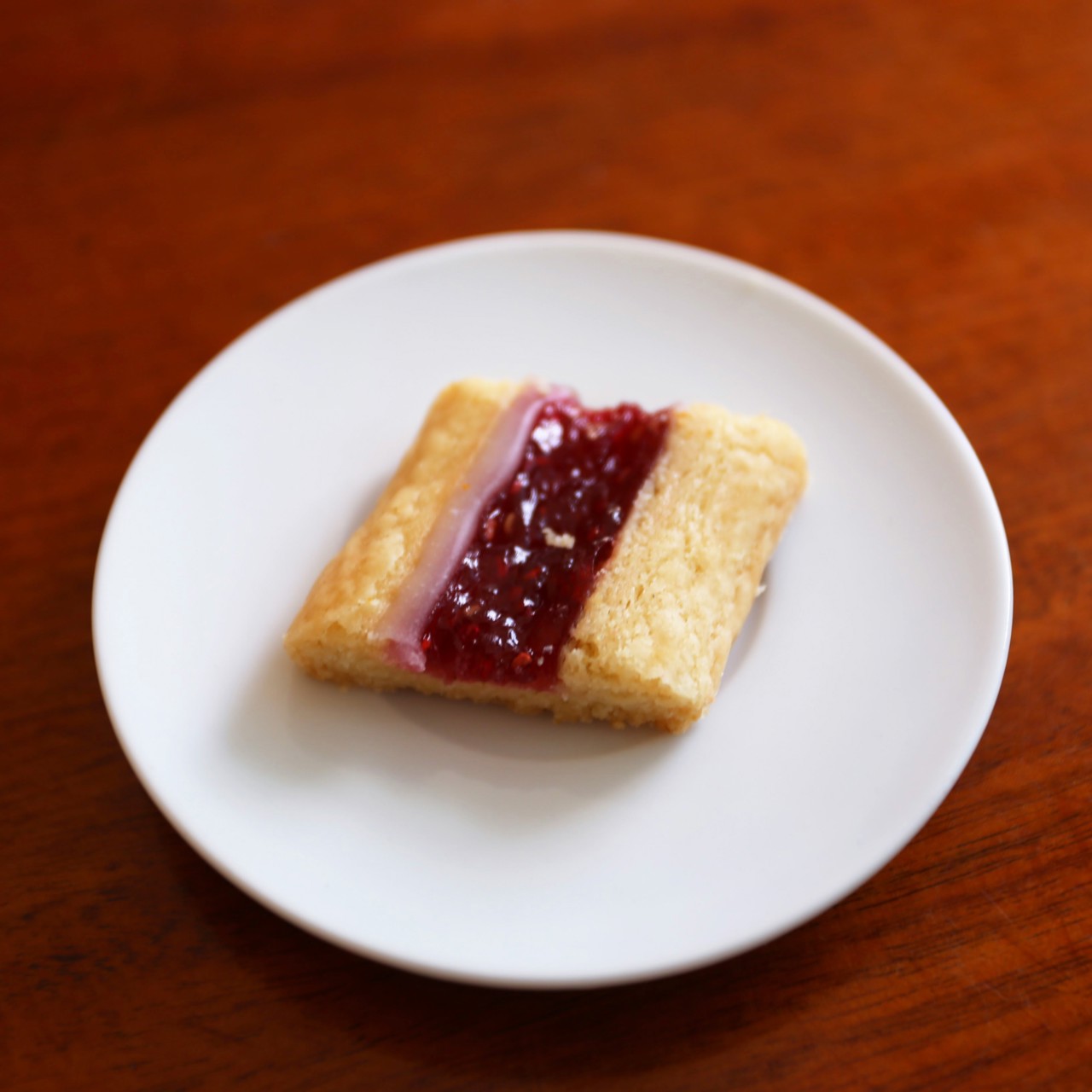 Скурна-сюльткакор (Квадратики с джемом)